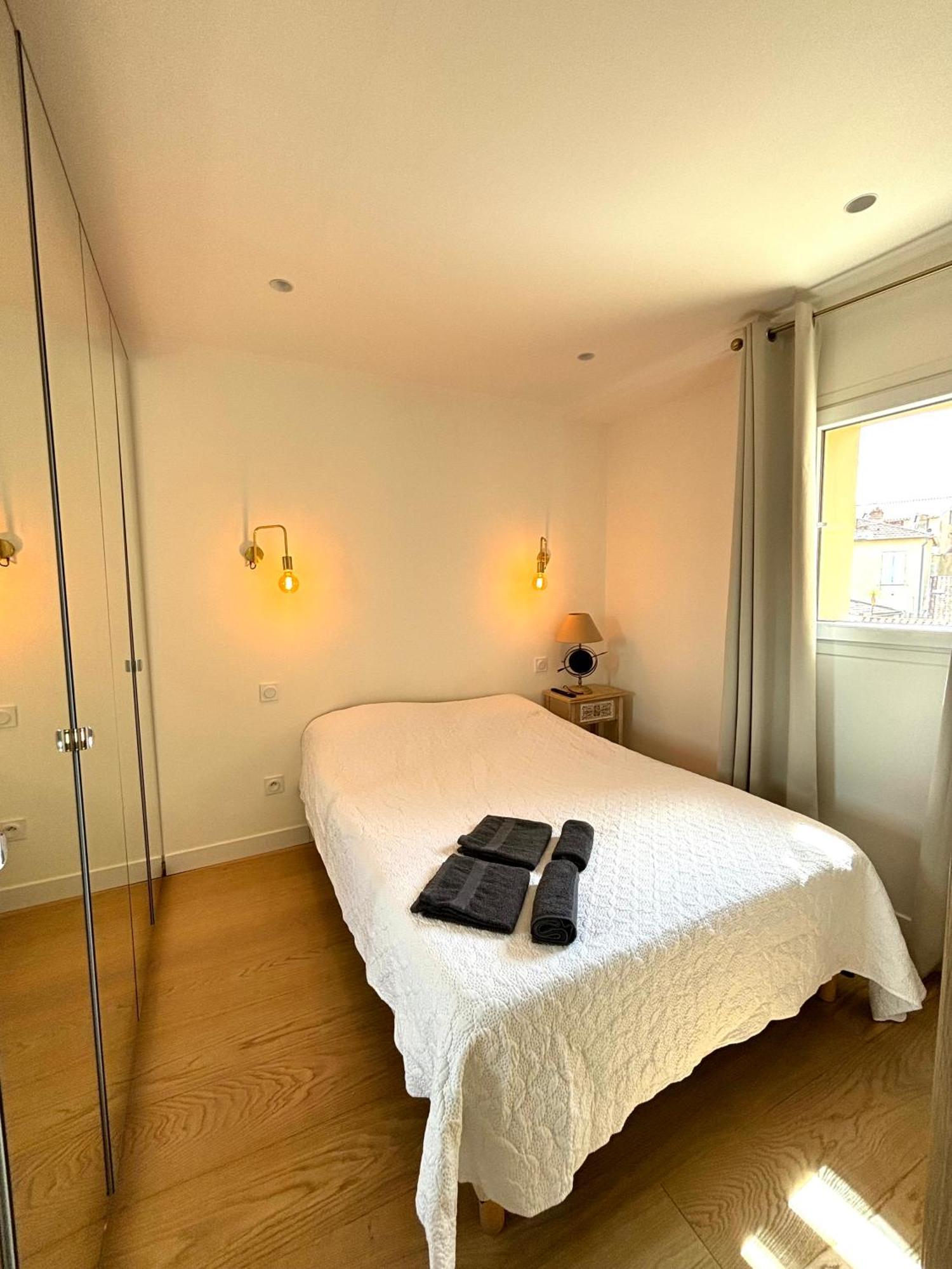 Apartament Duplex Old Town Antibes - New ! Zewnętrze zdjęcie
